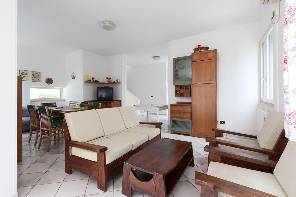 Villa Del Contado Casarano Quarto foto