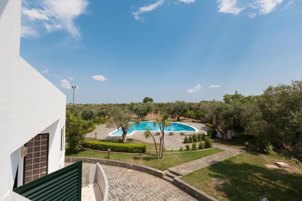 Villa Del Contado Casarano Quarto foto